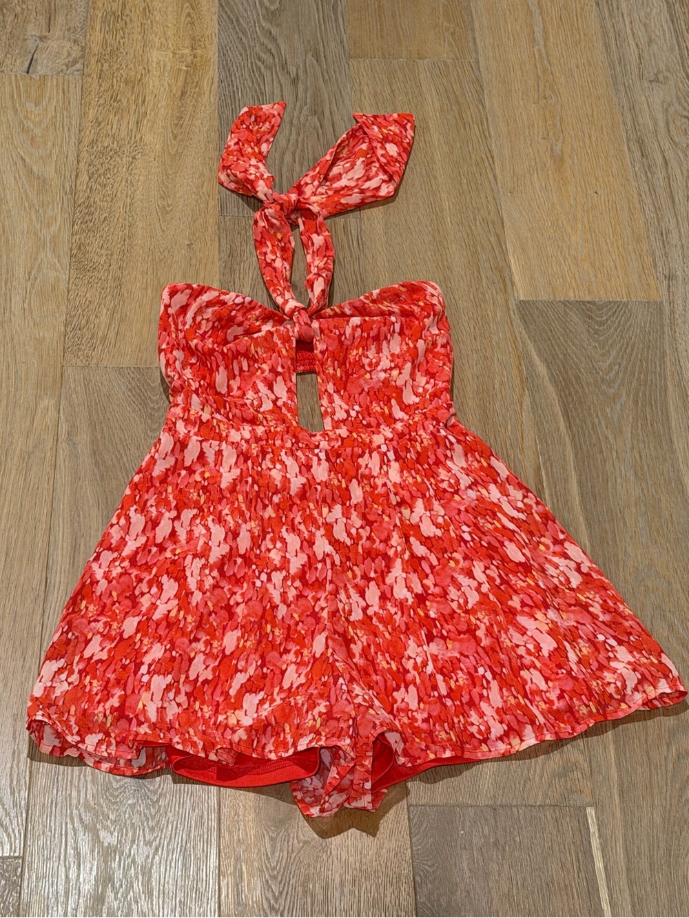 Fashion Nova Tropical Tie Neck Romper XS